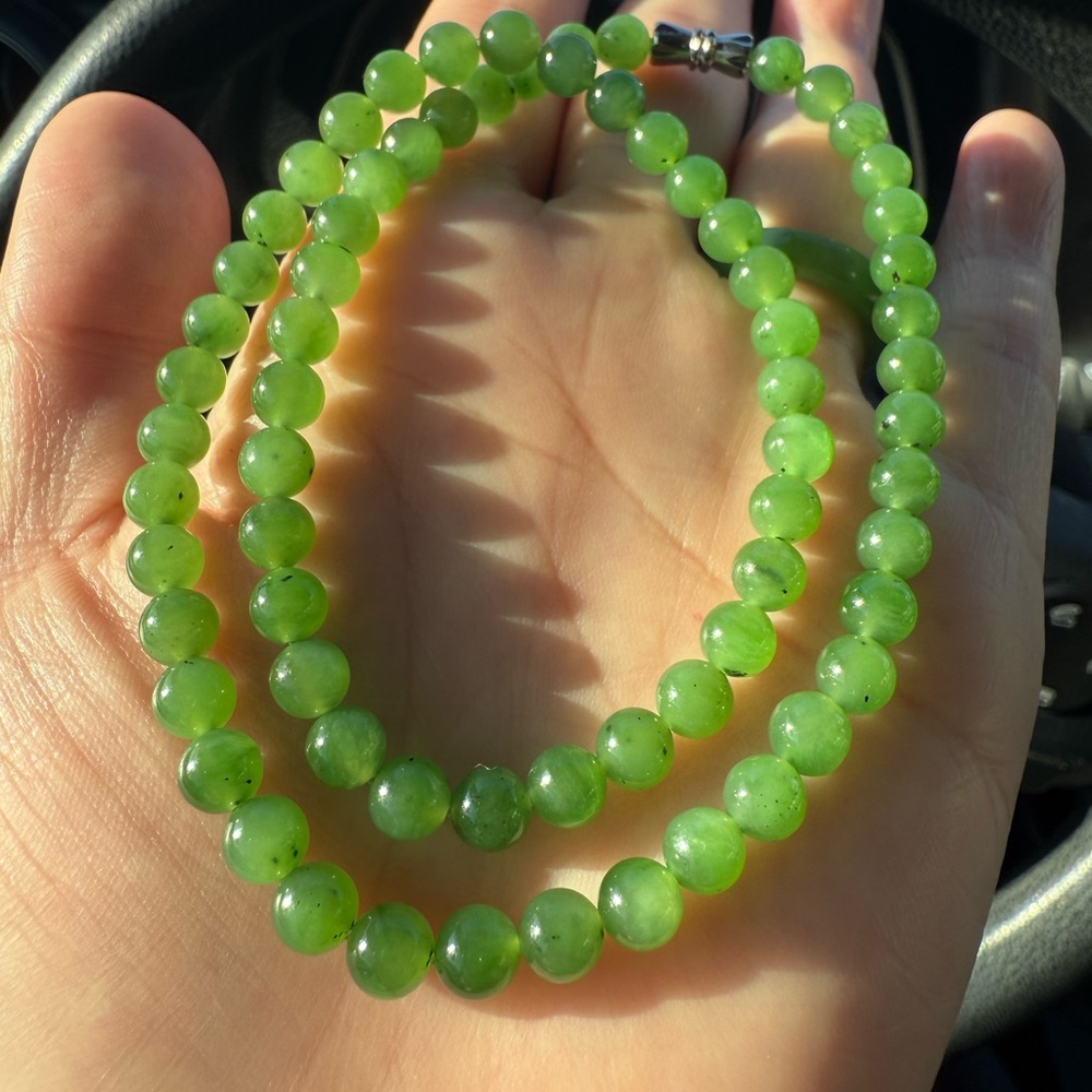 Natural jade Elegant Green Beaded Necklace
